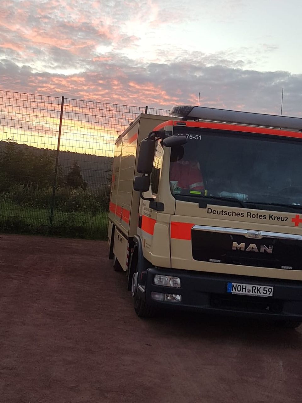 GW TuS 46-75-51 bei Sonnenuntergang